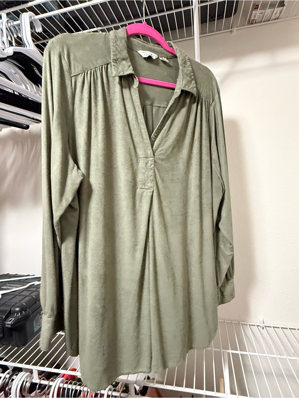Women's Olive V-Neck Gathered Long Sleeve Tunic